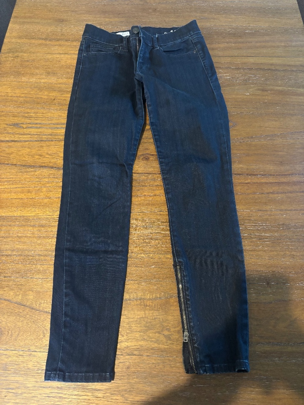 Gap 1969 Jeans, Women Size 25 (Legging Jean)